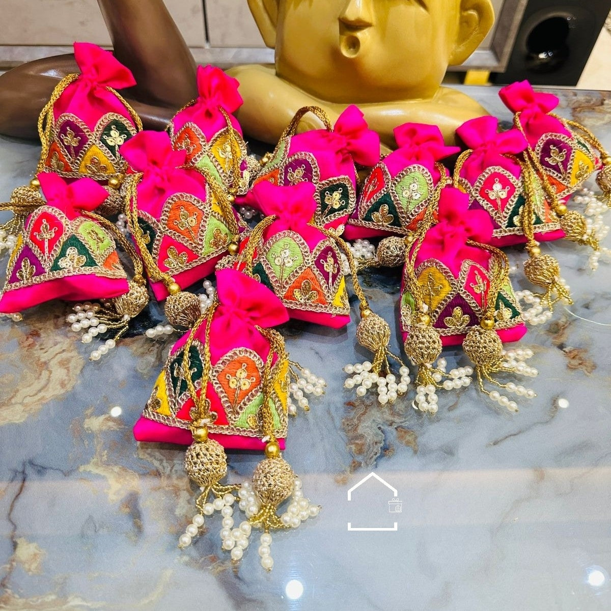 Gulnaar Lace Coin Potli