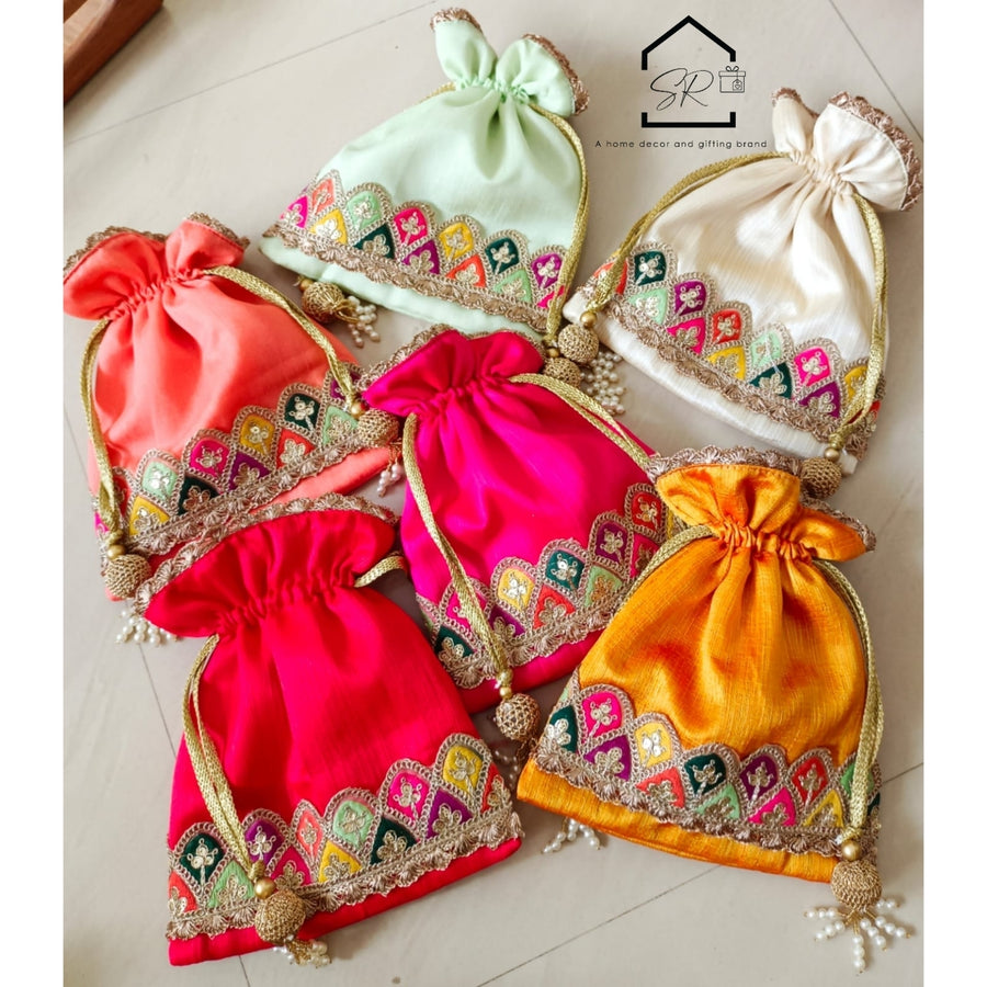 Rangrez Lace Silk Potli